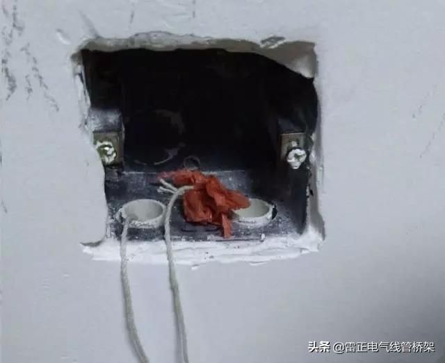 线管有三个弯，穿线器都不好使怎么办？大神一招解决