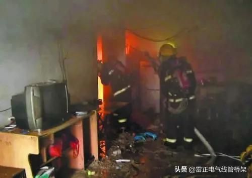 如果您家里的灯突然不亮了，你会怎么做？现在让我们来学习一下