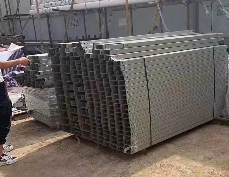 喷塑桥架是什么材质的