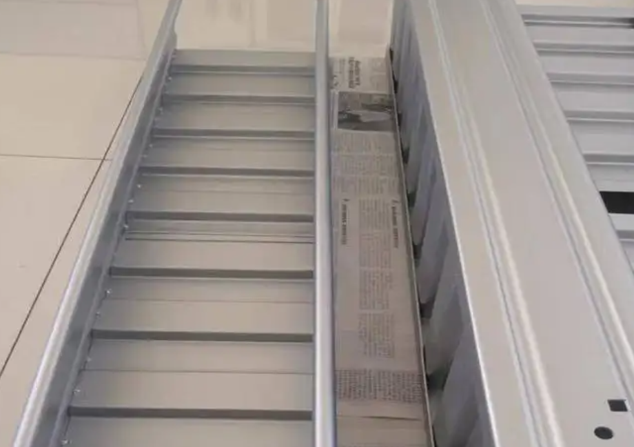 VCI双金属涂层瓦楞桥架